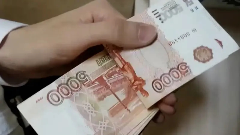 В Петербурге кассира осудили за повторную продажу пива школьнику
