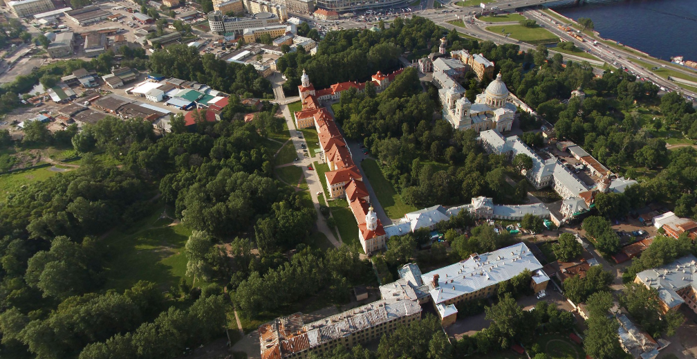 Александро Невская Лавра в Санкт Петербурге