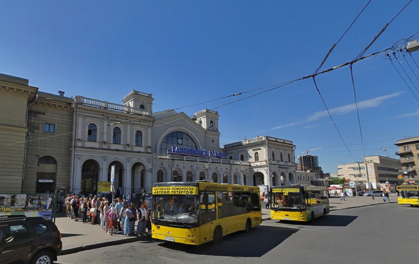 Метро на балтийском вокзале. Метро Балтийская СПБ. Метро Балтийская фото. Метро Балтийская фото с улицы. Метро Балтийская Санкт-Петербург вид с улицы.