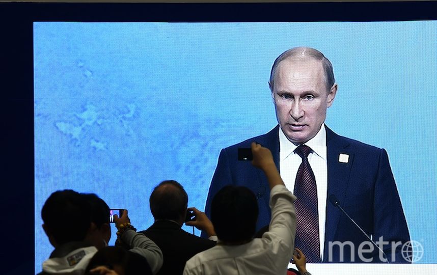 Российский смартфон показали путину