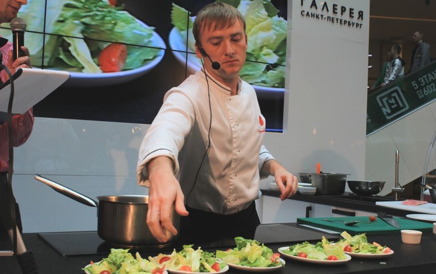 Повар петербург. Гребеньков Максим шеф повар СПБ. Сергей Хан шеф-повар СПБ. Робер шеф повар СПБ. Сергей Крестьянцев повар СПБ.