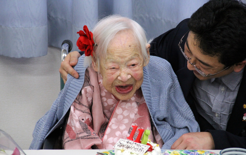 Японские пожилые мамы. Долгожитель Мисао Окава 117 лет. Мисао Окава в молодости.