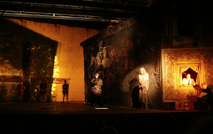 Театр на таганке сцена