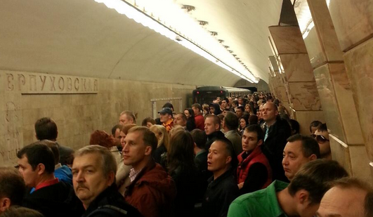 Есть на серой ветке. Составы на серой ветке. Москва серая ветка фото.