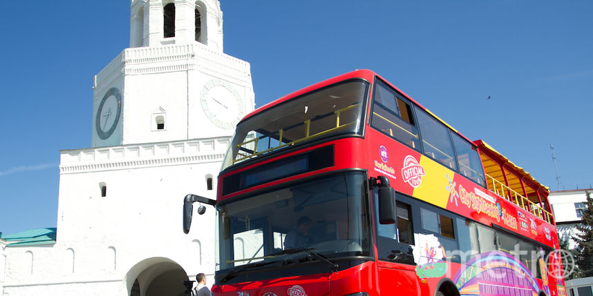 Красные экскурсионные автобусы в казани
