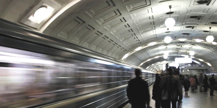 В ночь "Алых парусов" метро воспользовались 56 тысяч человек. Metro
