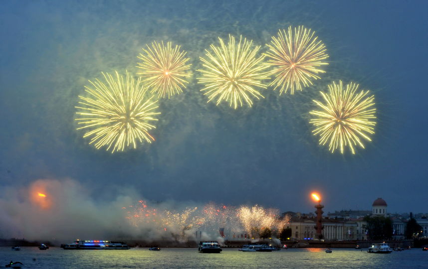 Салют сегодня в санкт петербурге фото