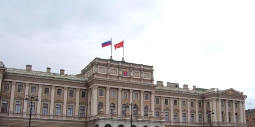 Депутаты ЗАКСа просят премьера открыть новый детский онкоцентр. Metro