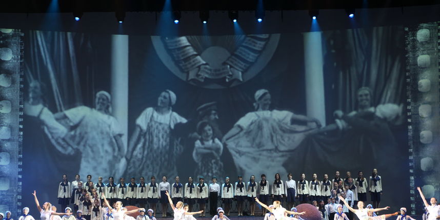 В БКЗ "Октябрьский" прошел концерт в честь снятия блокады Ленинграда. Metro