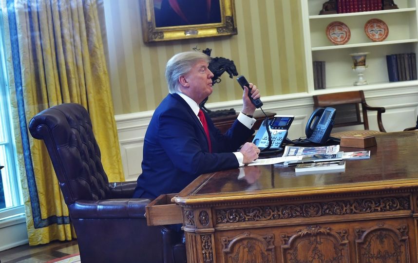 Дональд Трамп на новом рабочем месте. Фото AFP