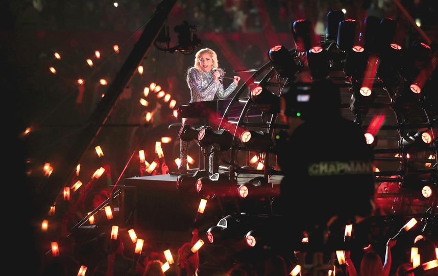 Леди Гага удивила новым фееричным шоу. Фото Getty