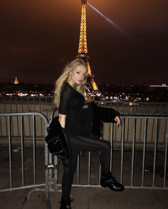 Дочь Пескова о Париже: Кидалово ждет на каждом шагу. Фото Скриншот Instagram: stpellegrino