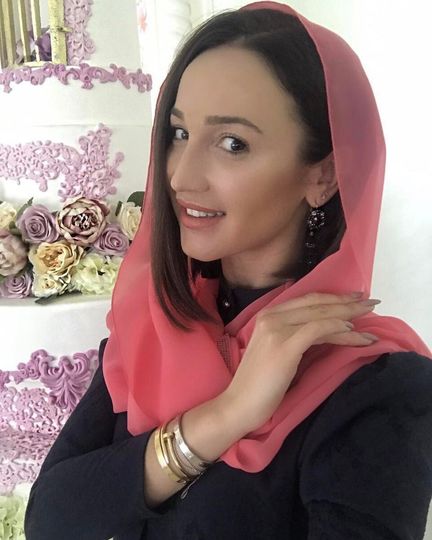 : instagram.com/buzova86. 