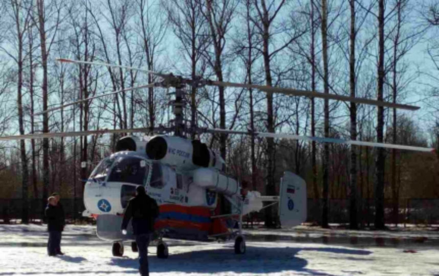 Пострадавших госпитализировали на вертолете. Фото 47.mchs.gov.ru