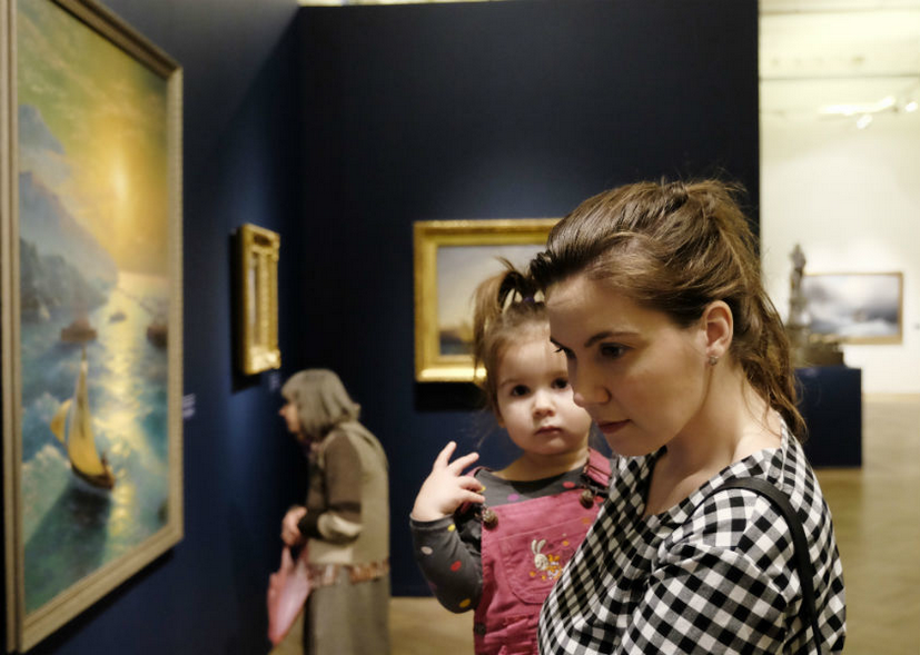 Выставка Айвазовского стала настощим большим событием для культурного Петербурга. Фото Алена Бобрович.