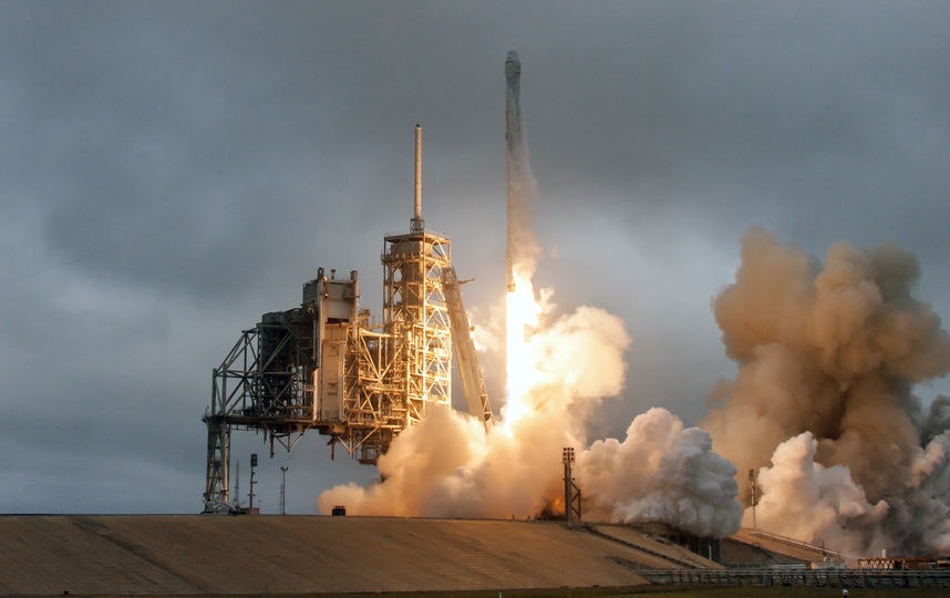 SpaceX впервые в истории запустила и посадила уже летавшую ракету. Фото flickr.com/photos/spacex.