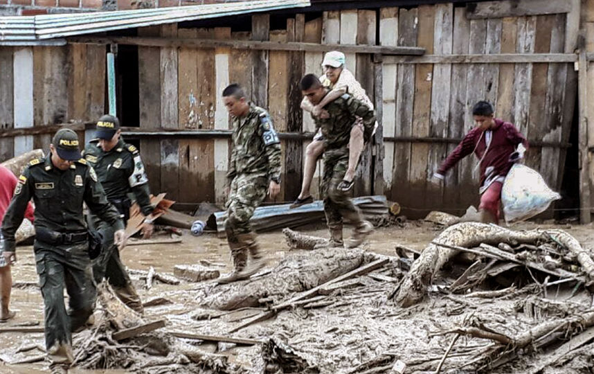 Число жертв оползня в Колумбии превысило 270 человек. Фото AFP