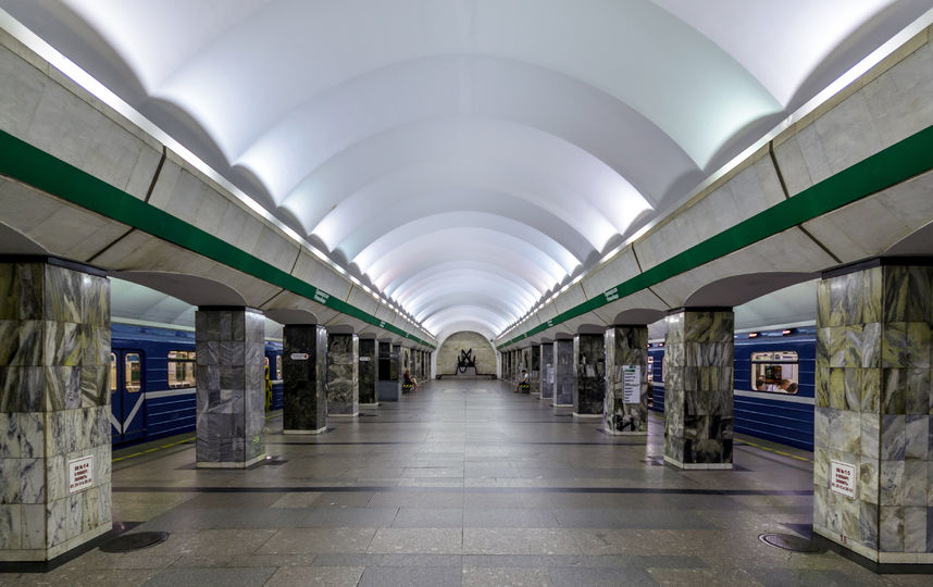 Станция метро «Приморская» закрыта на вход и выход в Петербурге. Фото wikimedia.org: Alex 'Florstein' Fedorov