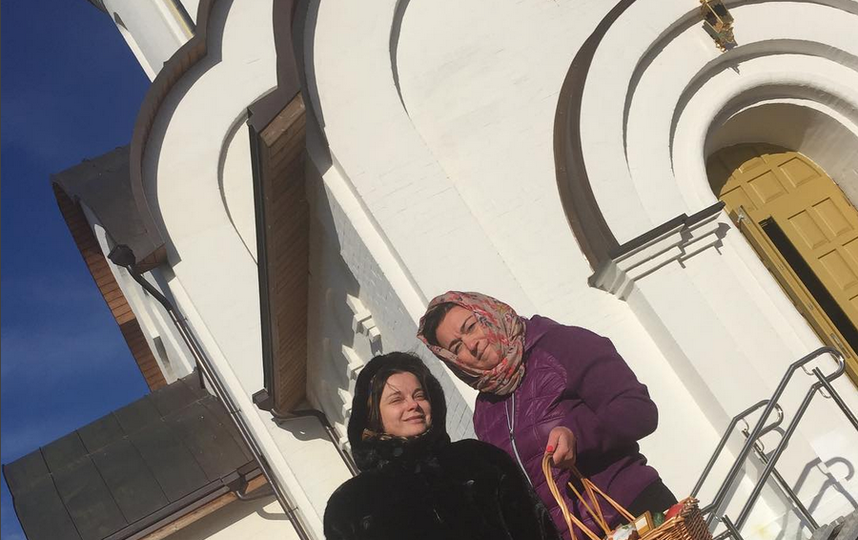Наталья Королева сводила подругу в подмосковный храм. Фото Фото: соцсети.