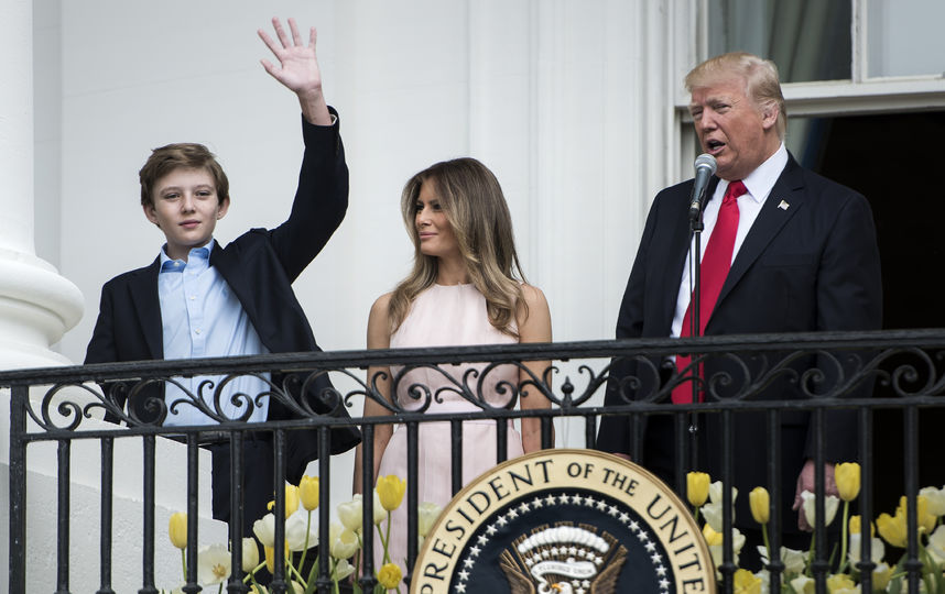Семейство Трампов приняло участие в пасхальном катании яиц у Белого дома. Фото AFP